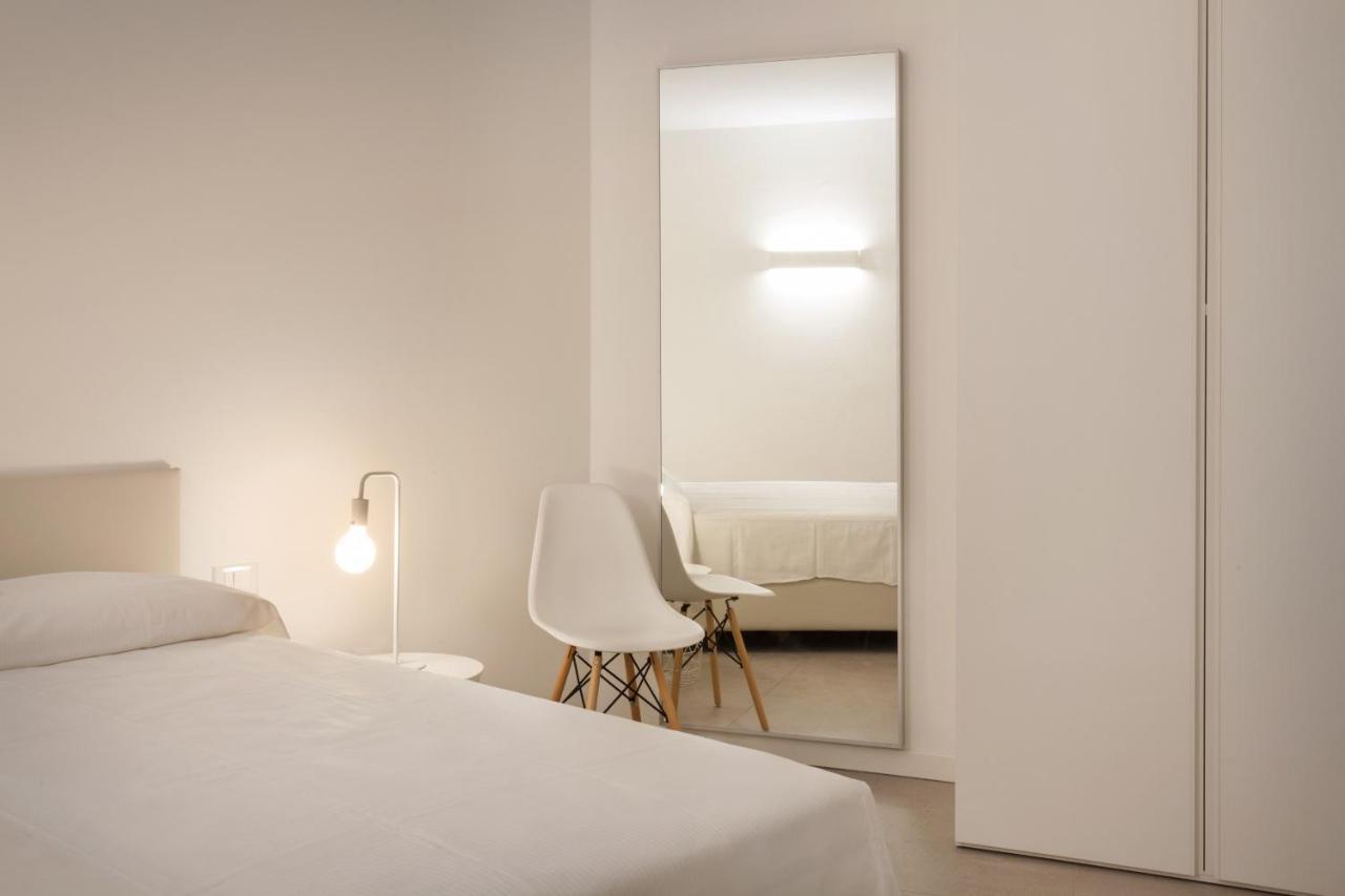Apartment Azzurro Torri Del Benaco Exteriör bild